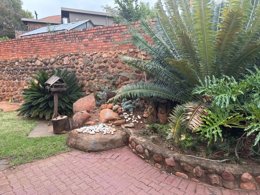 4 Bedroom Property for Sale in Schoemansville North West
